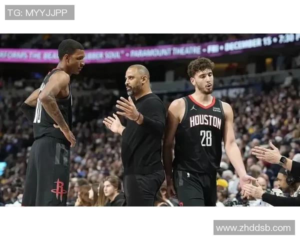 2017至2018赛季雷霆与火箭激战回顾两队明星球员表现分析与比赛精彩瞬间